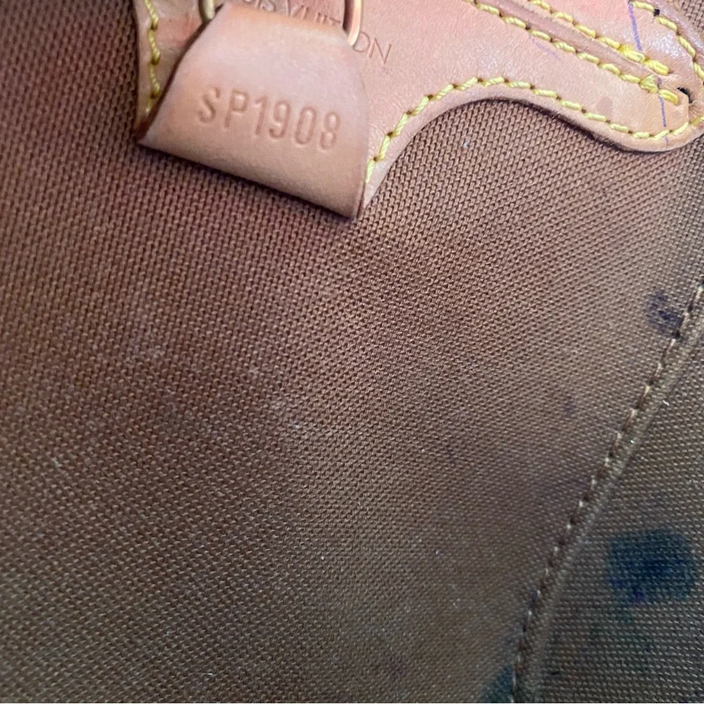 Extra pics. Authentic Louis Vuitton Bag - Picture 12 of 12